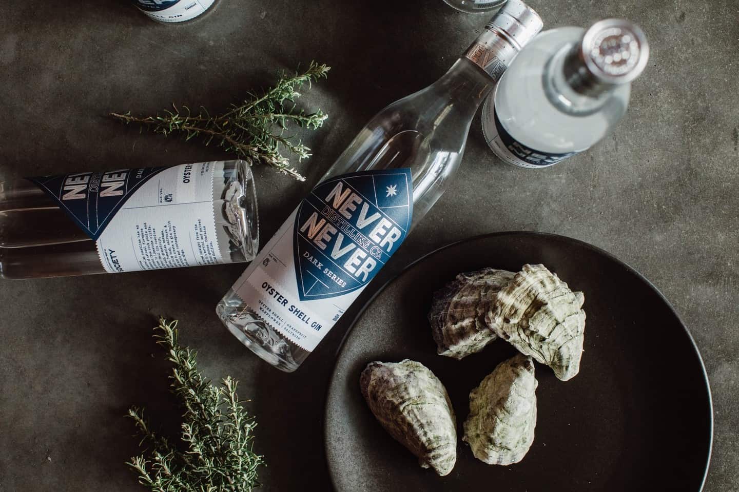 Never Never et Industrious Spirit Co : un gin et une vodka aux huitres !