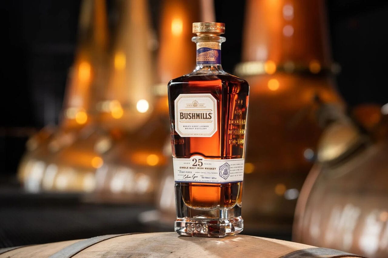 Bushmills révèle les deux single malts prestige de sa collection permanente : Bushmills 25 ans et 30 ans