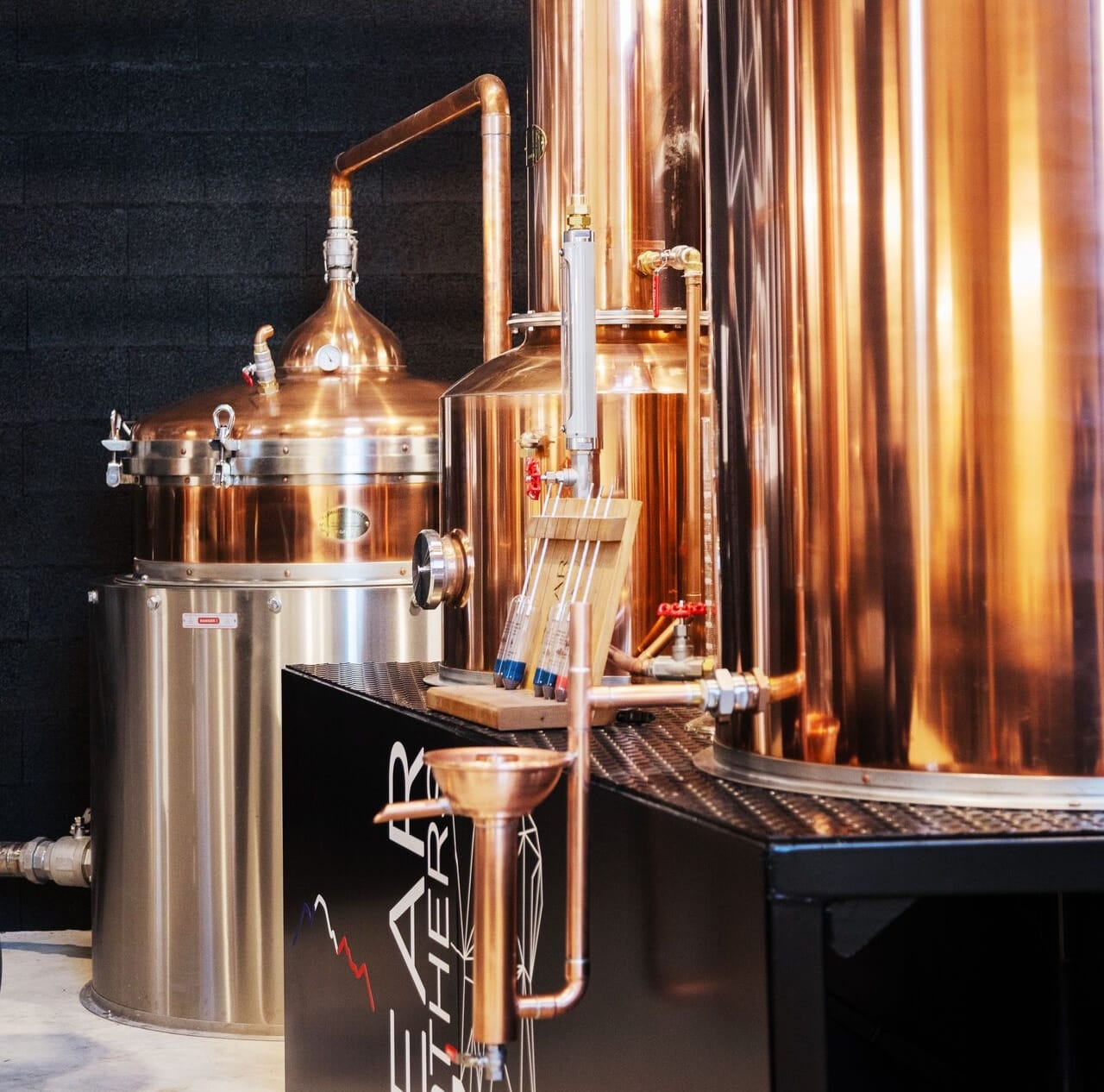 À la découverte des alambics Stupfler de la distillerie Bear Brothers