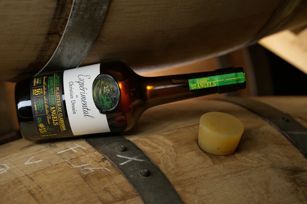 Christian Drouin dévoile un calvados de 16 ans affiné en fûts de rhum Clarendon