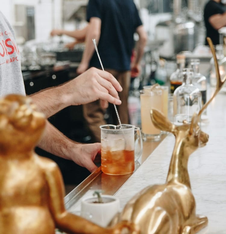 Produits maison dans le bar : bonne idée ou danger potentiel ?